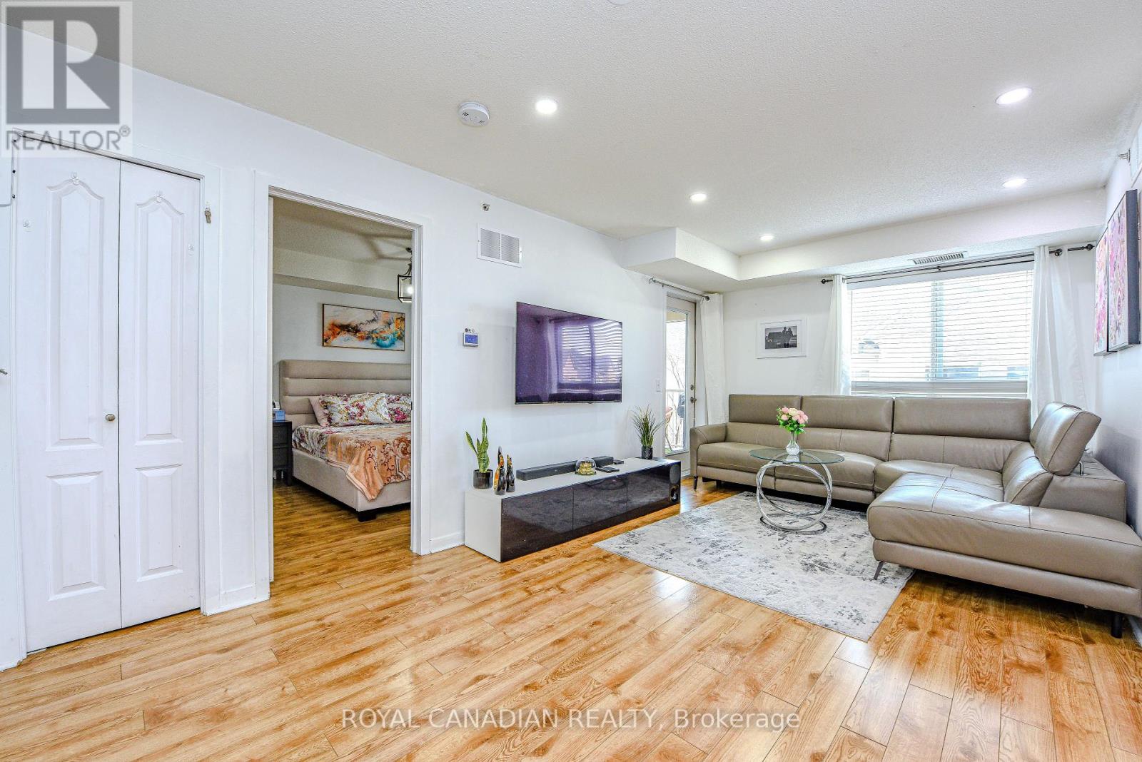 1403 - 8 Dayspring Circle, Brampton, Ontario  L6P 2Z7 - Photo 19 - W12142430
