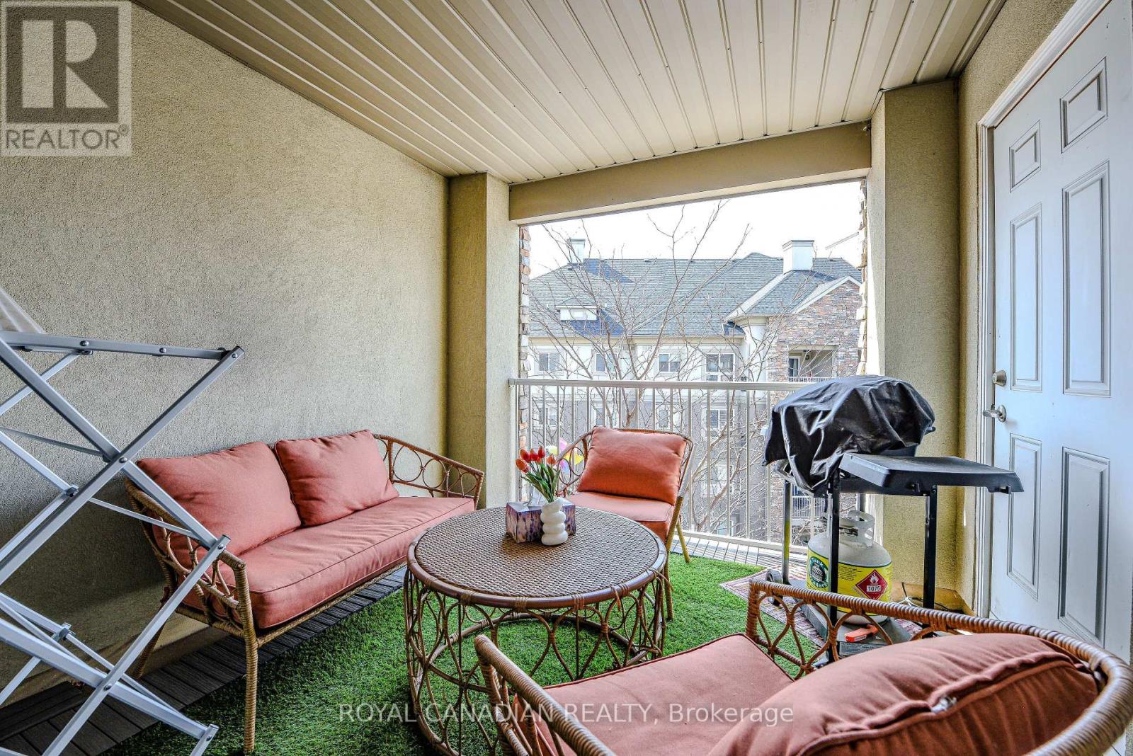 1403 - 8 Dayspring Circle, Brampton, Ontario  L6P 2Z7 - Photo 35 - W12142430