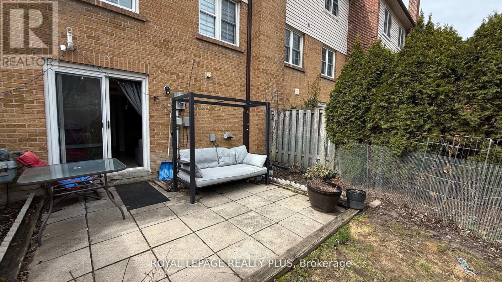 113 - 2120 Rathburn Road, Mississauga (Rathwood), Ontario  L4W 2S8 - Photo 3 - W12142445