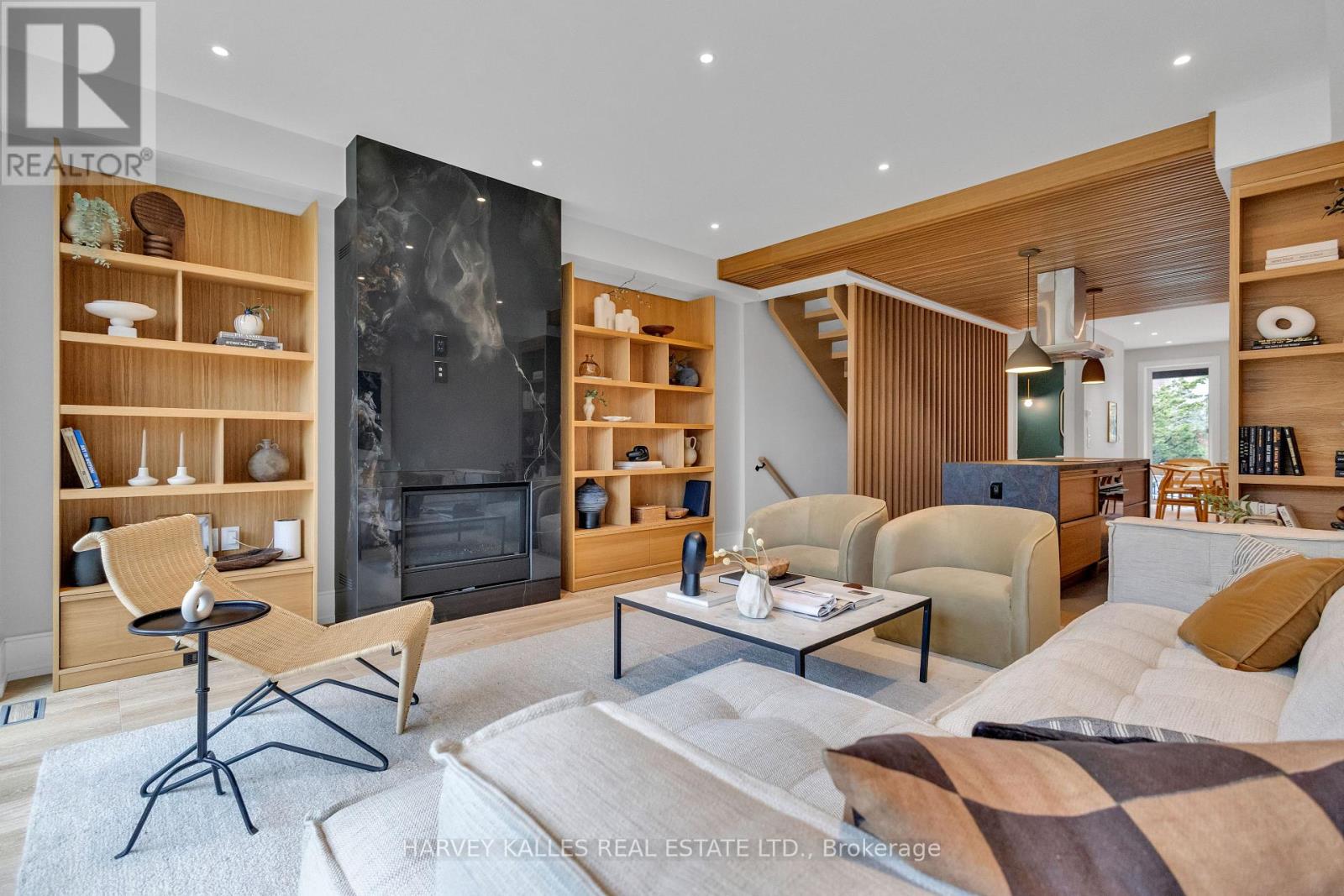 444 Roxton Road, Toronto, Ontario  M6G 3R4 - Photo 14 - C12142512