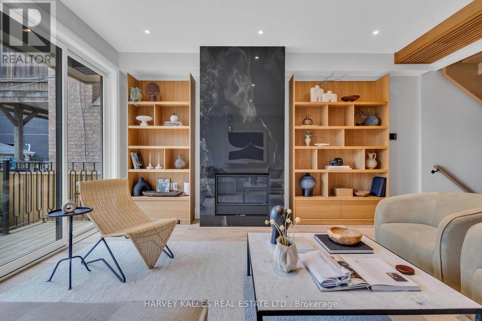 444 Roxton Road, Toronto, Ontario  M6G 3R4 - Photo 15 - C12142512