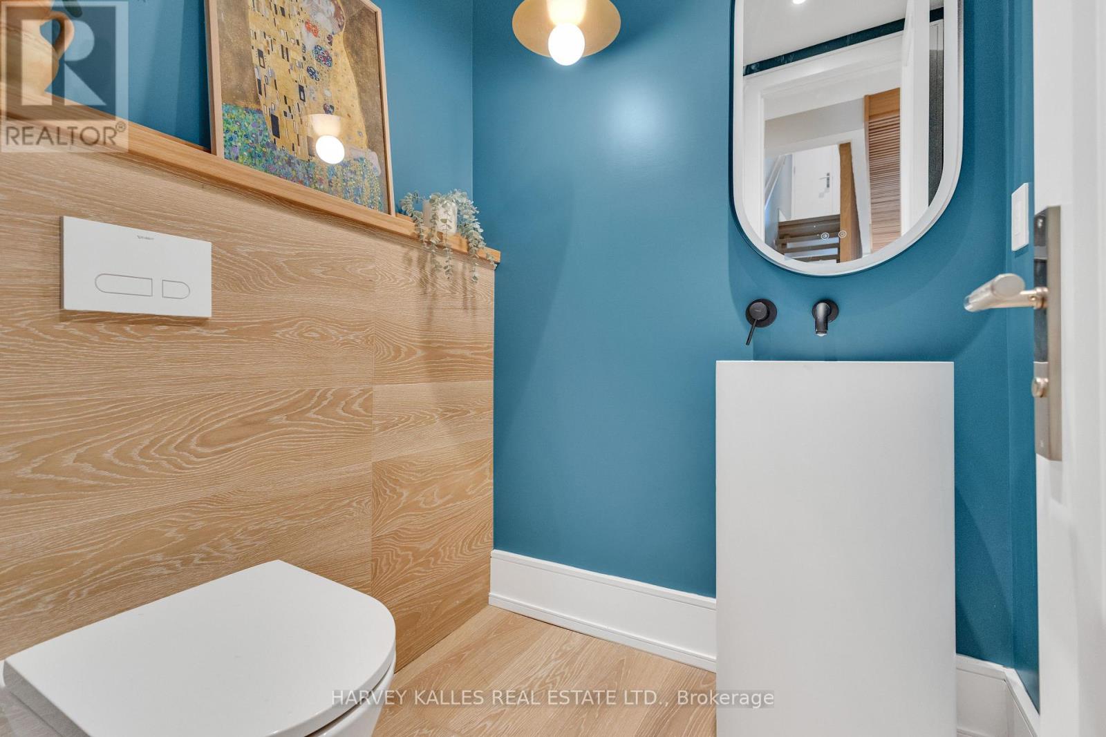 444 Roxton Road, Toronto, Ontario  M6G 3R4 - Photo 16 - C12142512
