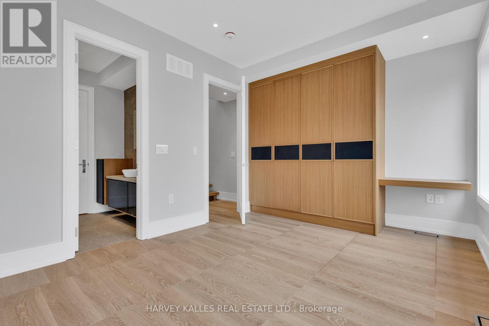 444 Roxton Road, Toronto, Ontario  M6G 3R4 - Photo 32 - C12142512