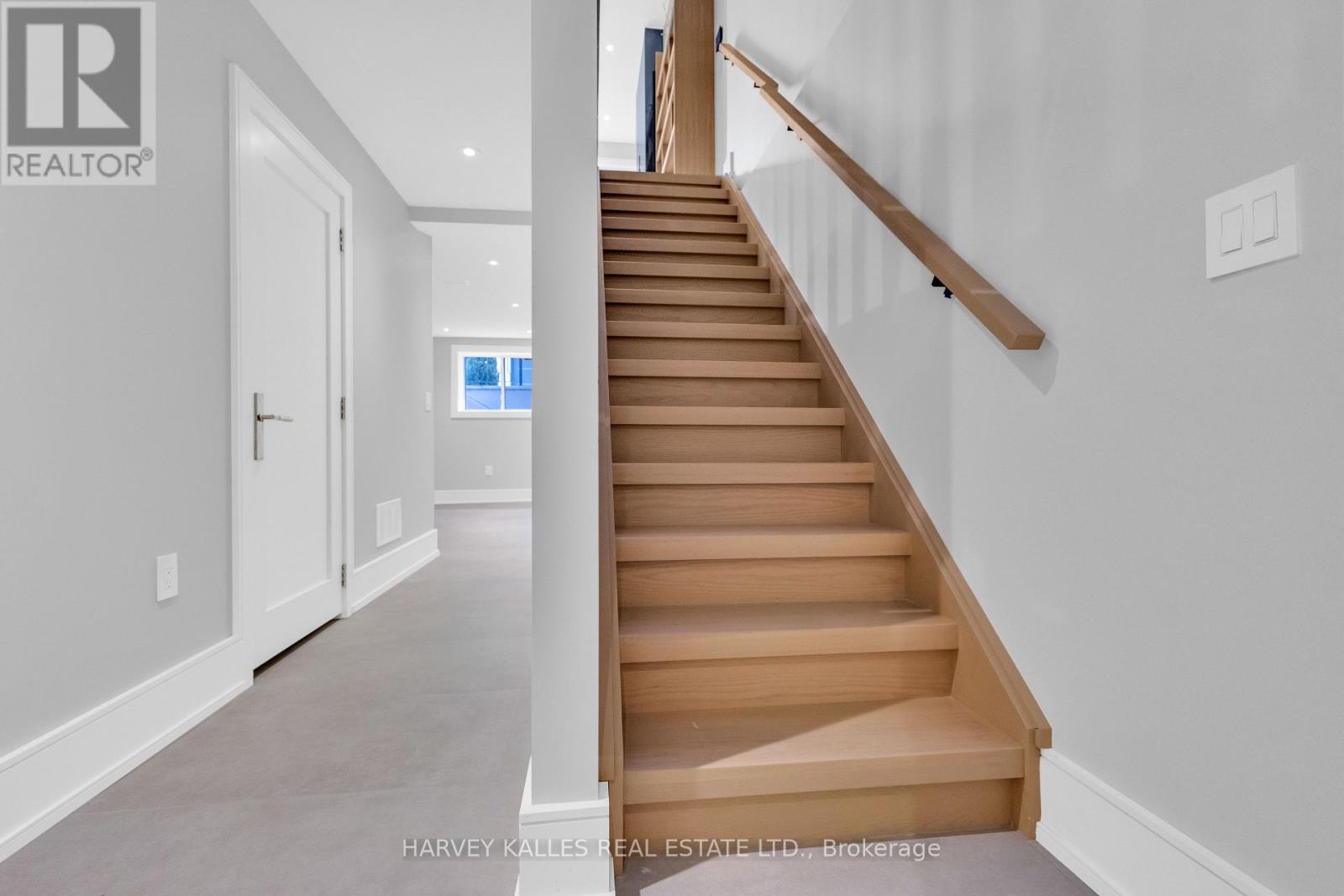 444 Roxton Road, Toronto, Ontario  M6G 3R4 - Photo 34 - C12142512