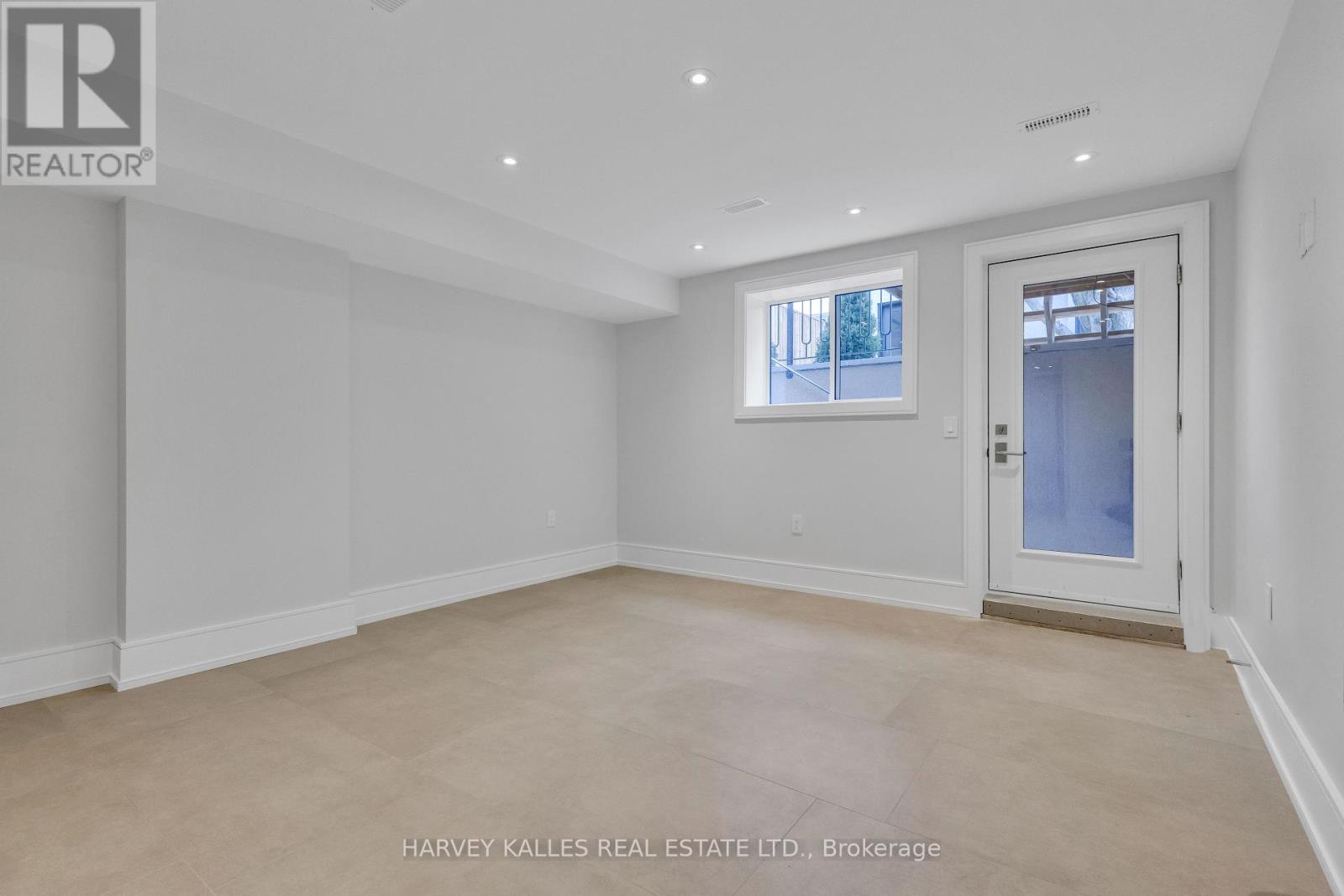 444 Roxton Road, Toronto, Ontario  M6G 3R4 - Photo 35 - C12142512