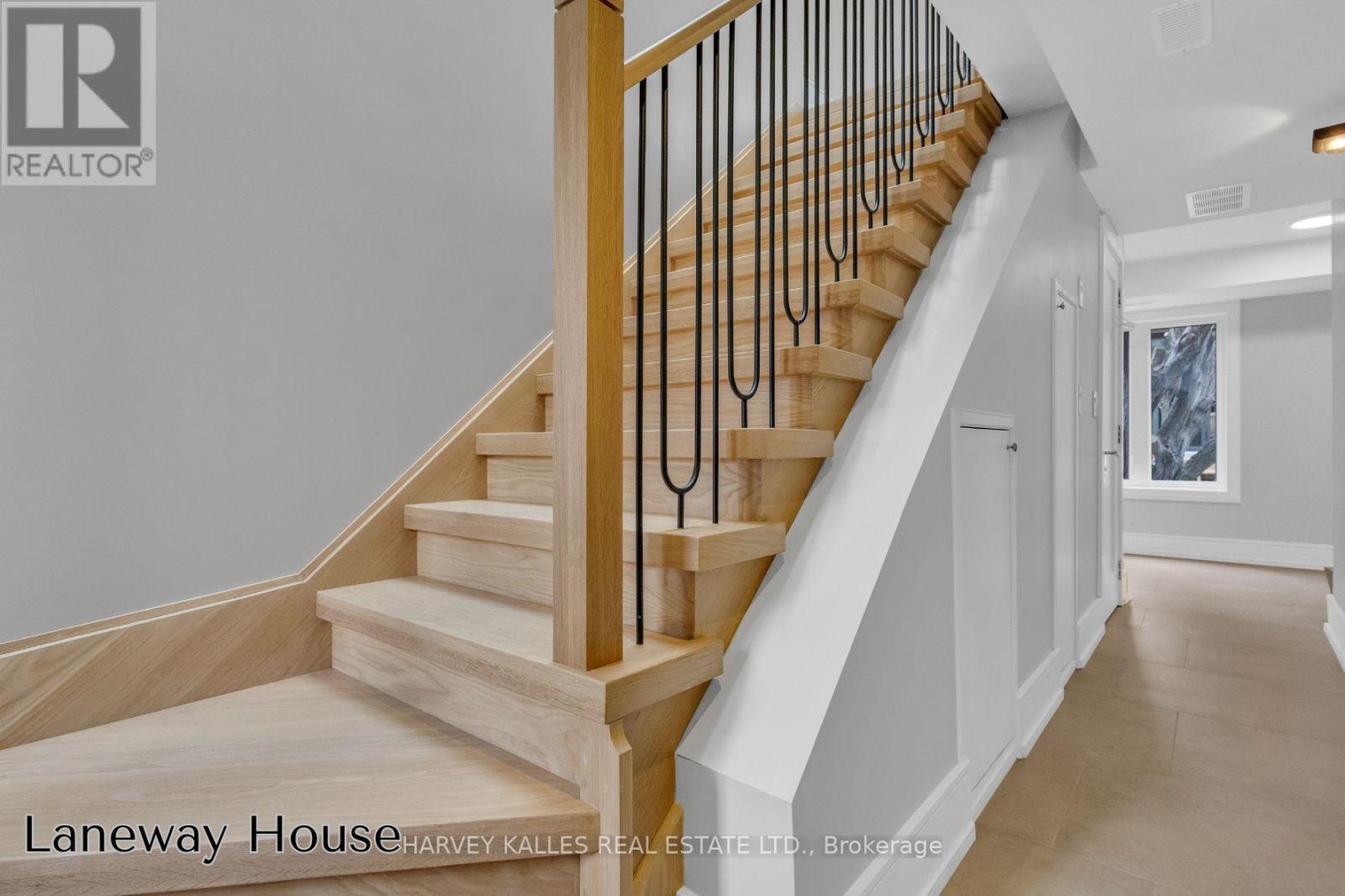 444 Roxton Road, Toronto, Ontario  M6G 3R4 - Photo 44 - C12142512