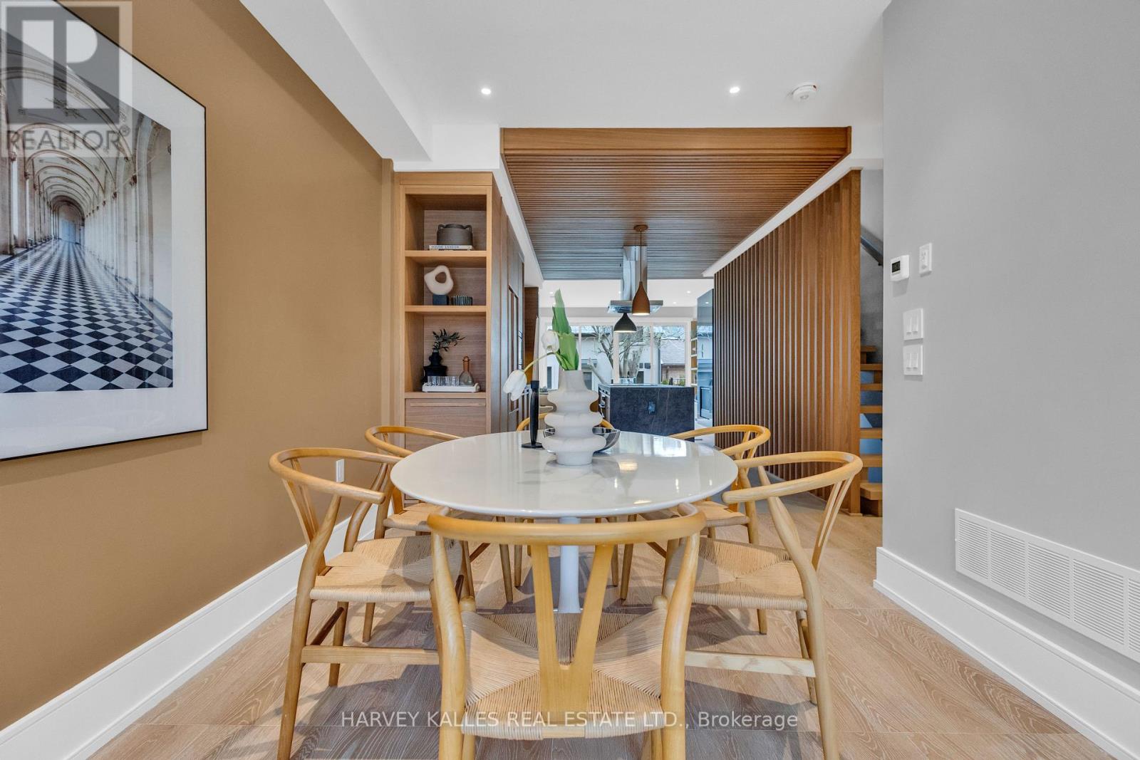 444 Roxton Road, Toronto, Ontario  M6G 3R4 - Photo 6 - C12142512