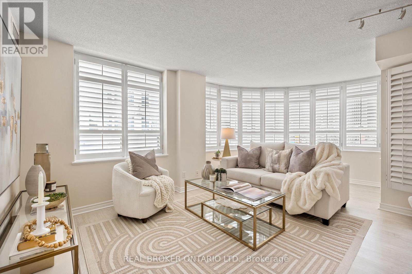 Property at 511 - 5 ROSEHILL AVENUE image 5