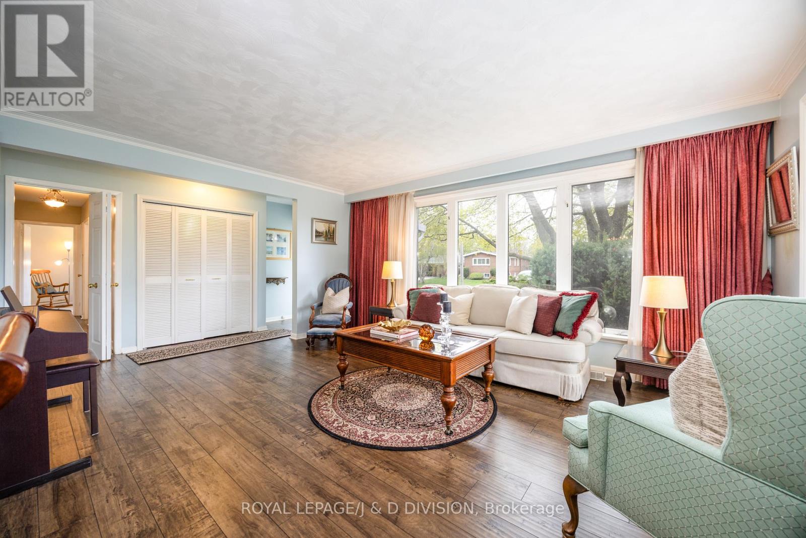 48 Greengrove Crescent, Toronto, Ontario  M3A 1H9 - Photo 5 - C12142566