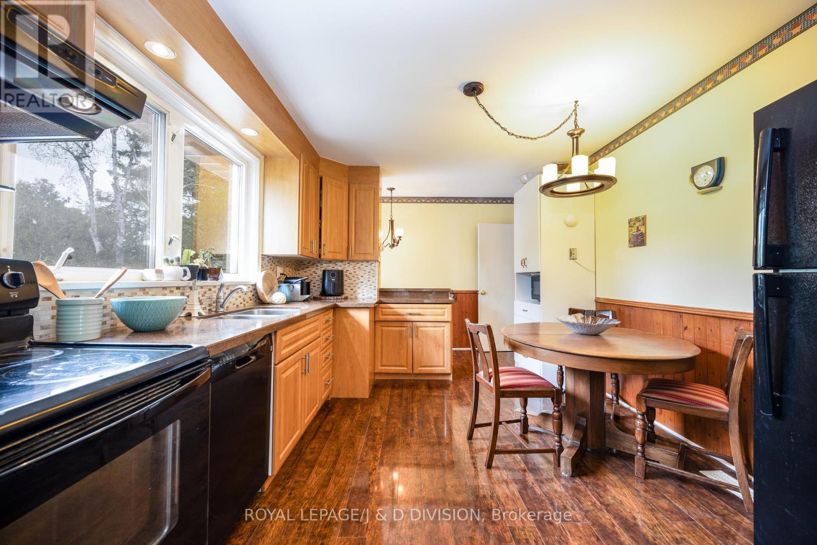 48 Greengrove Crescent, Toronto, Ontario  M3A 1H9 - Photo 8 - C12142566