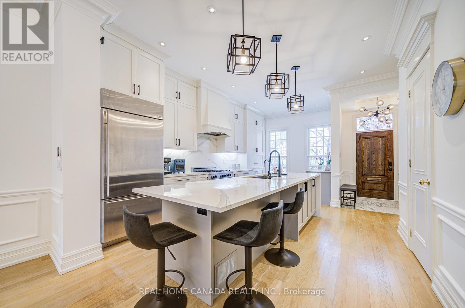 Property at 121 DAVENPORT ROAD image 4