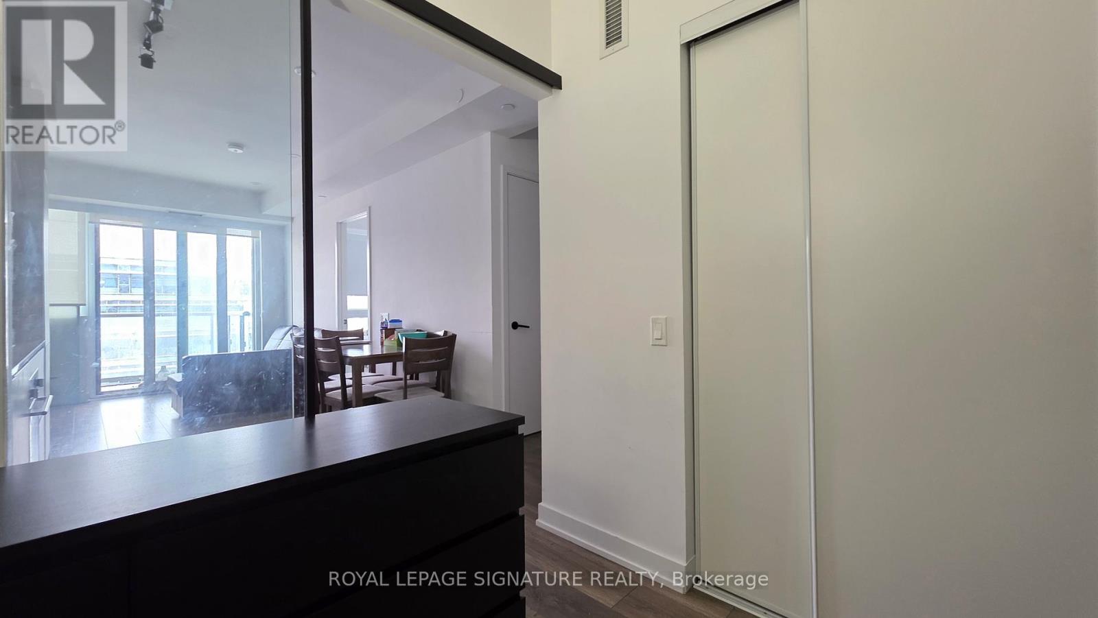2101 - 108 Peter Street, Toronto, Ontario  M5V 0W2 - Photo 11 - C12142637