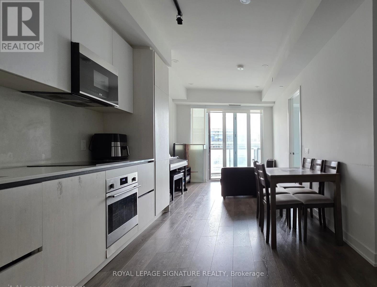 2101 - 108 Peter Street, Toronto, Ontario  M5V 0W2 - Photo 2 - C12142637