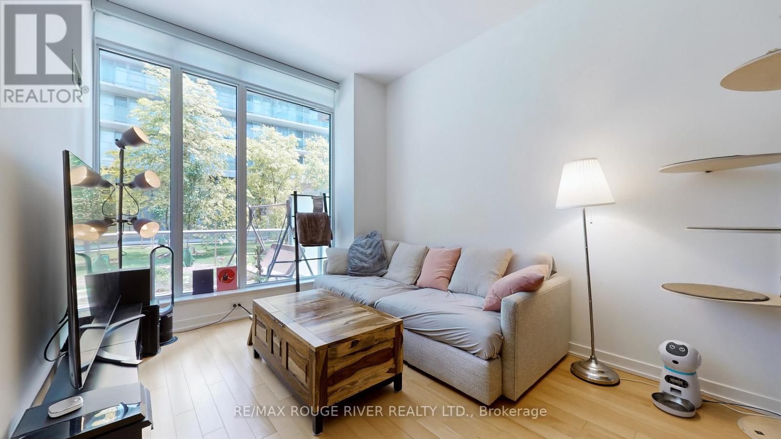 Th15 - 121 Mcmahon Drive, Toronto, Ontario  M2K 0C2 - Photo 5 - C12142642