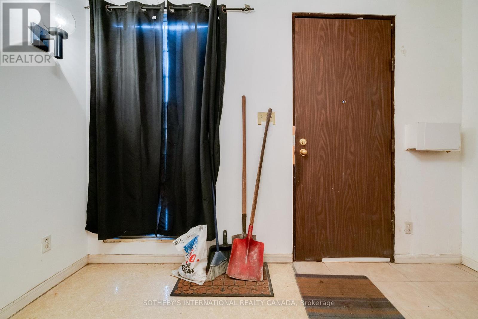 237 Carlton Street, Toronto, Ontario  M5A 2L2 - Photo 10 - C12142652