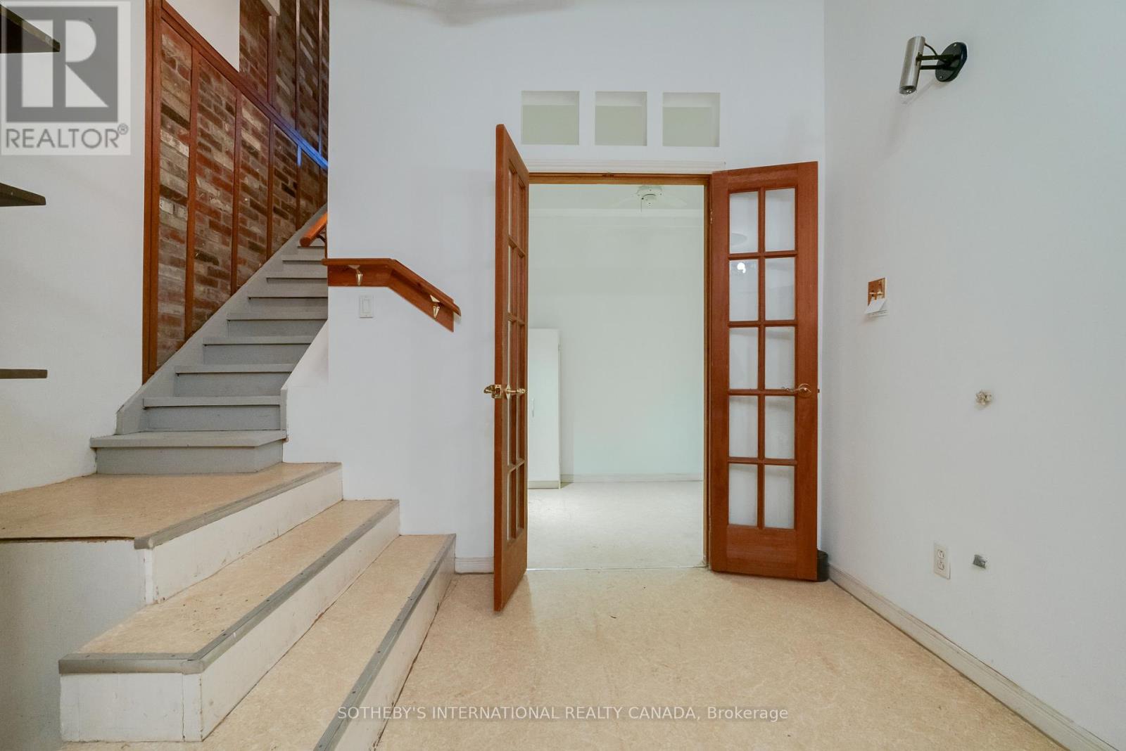 237 Carlton Street, Toronto, Ontario  M5A 2L2 - Photo 15 - C12142652