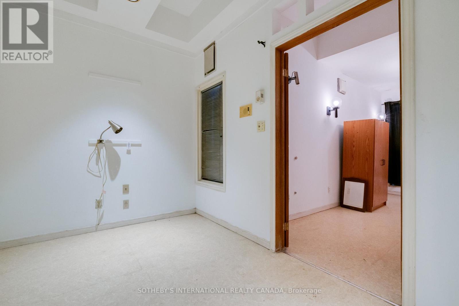 237 Carlton Street, Toronto, Ontario  M5A 2L2 - Photo 17 - C12142652