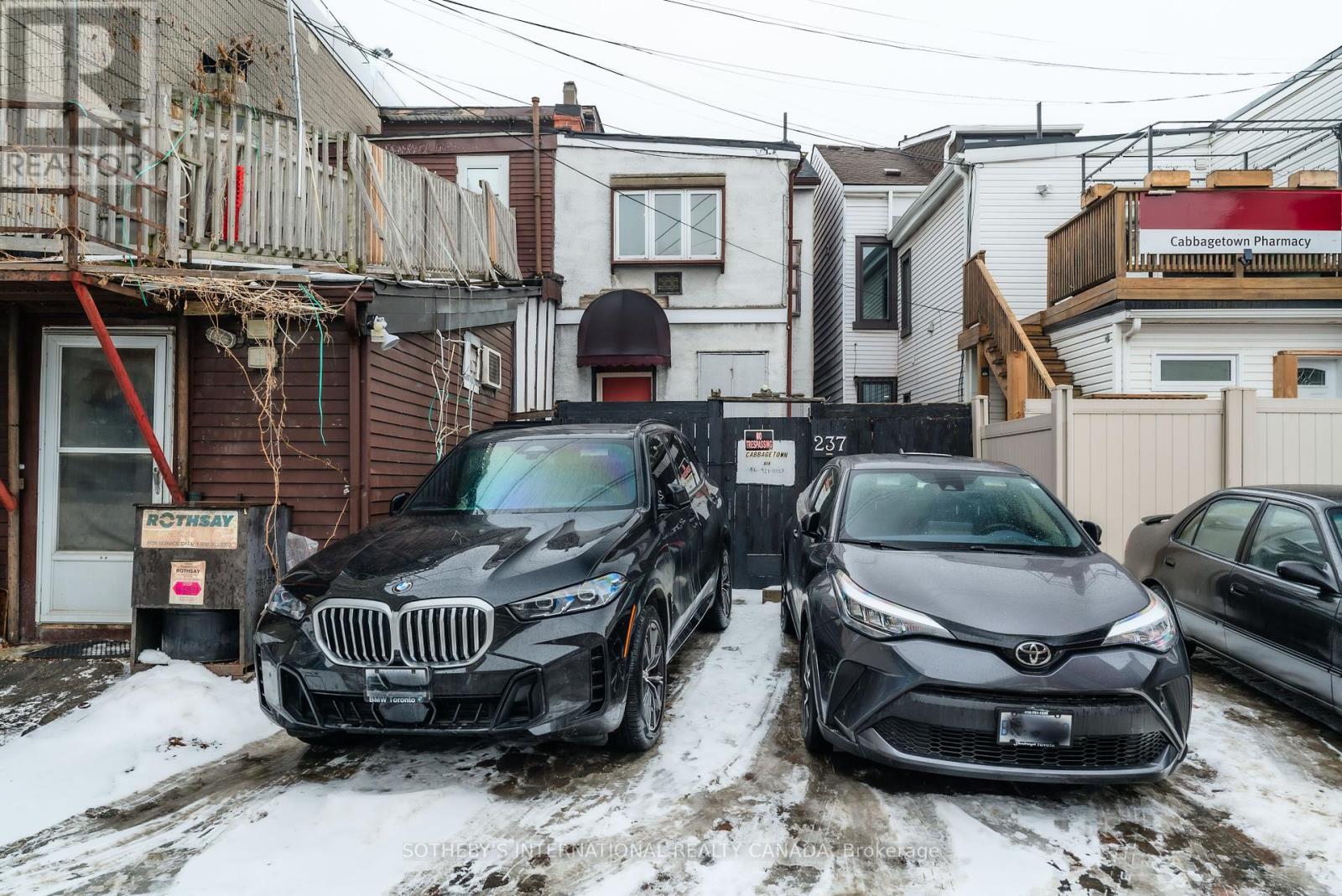 237 Carlton Street, Toronto, Ontario  M5A 2L2 - Photo 48 - C12142652