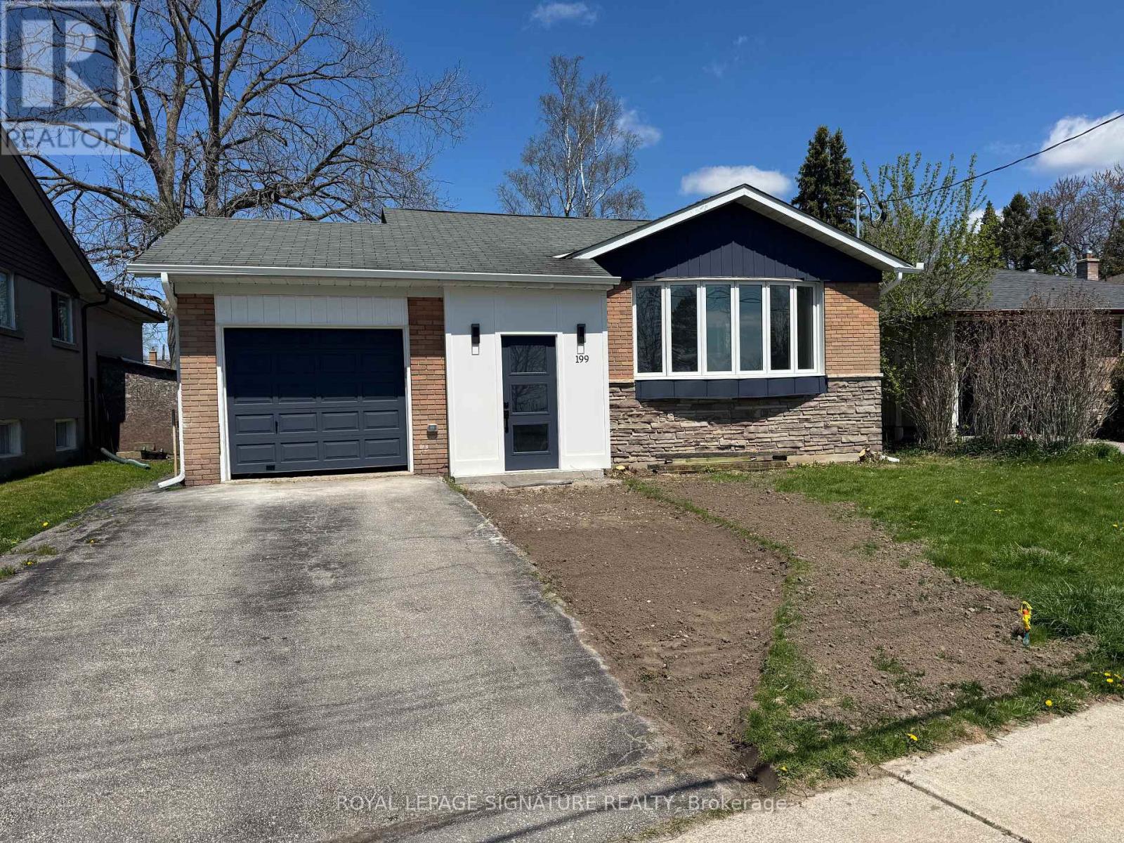MAIN - 199 GREYABBY TRAIL, Toronto, Ontario