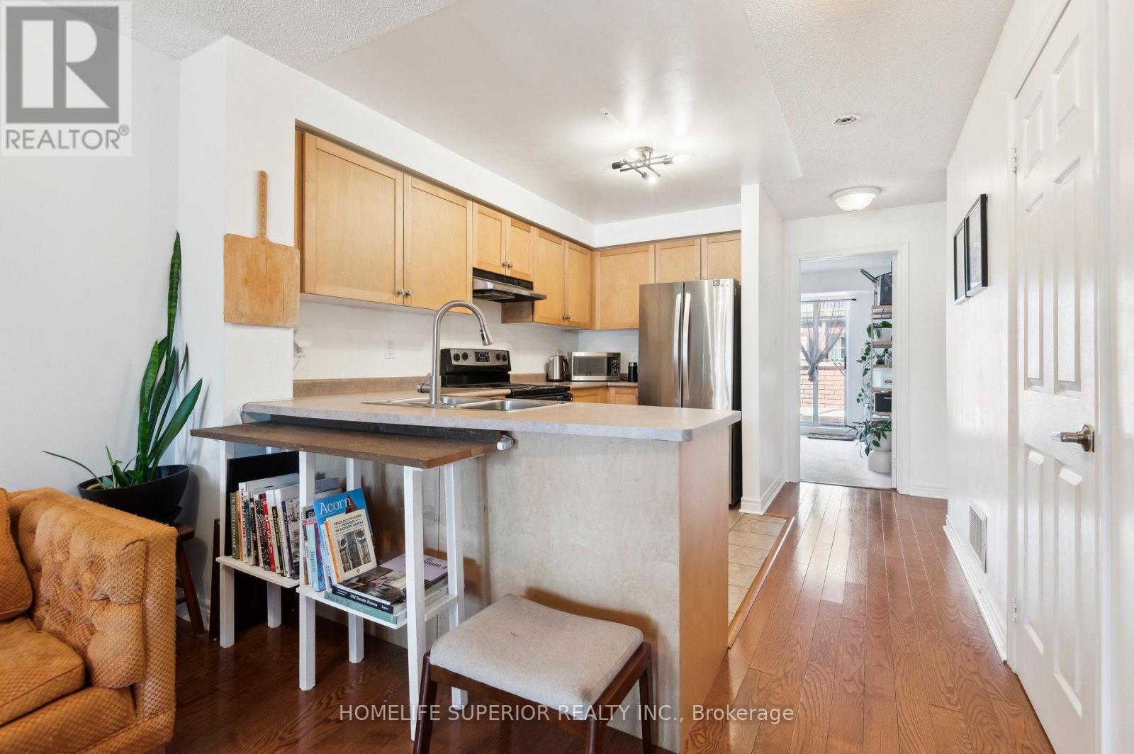 1 - 122 Strachan Avenue, Toronto, Ontario  M6J 3W4 - Photo 17 - C12142669