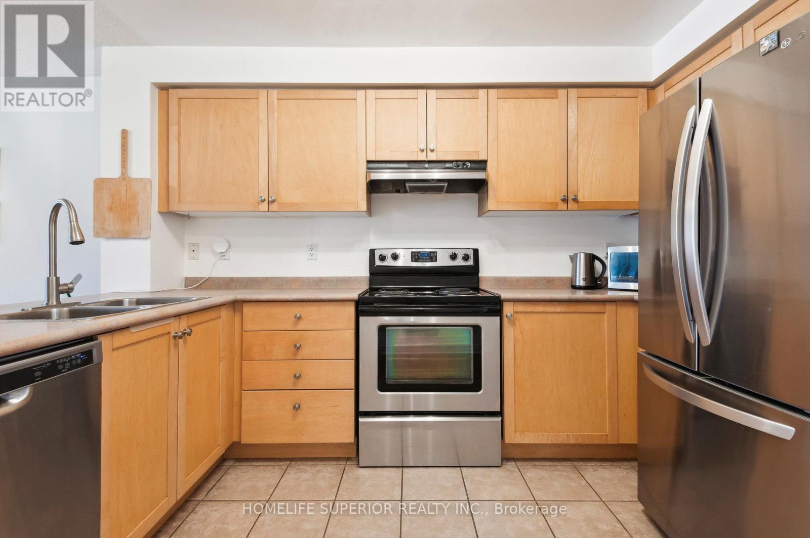 1 - 122 Strachan Avenue, Toronto, Ontario  M6J 3W4 - Photo 22 - C12142669