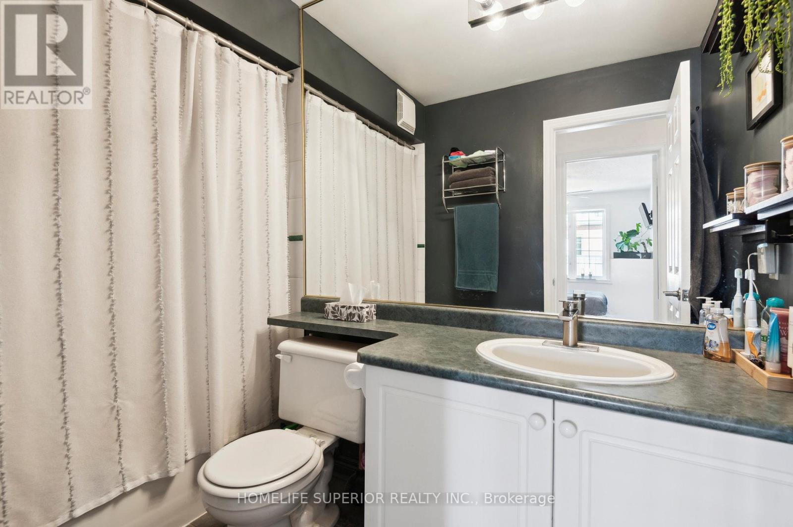 1 - 122 Strachan Avenue, Toronto, Ontario  M6J 3W4 - Photo 33 - C12142669