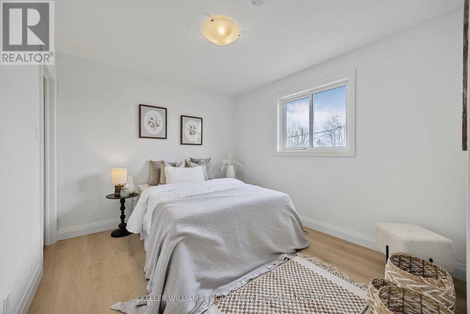 8 Heath Street, Barrie, Ontario  L4M 3J9 - Photo 17 - S12142672