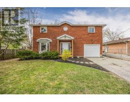 8 HEATH STREET, Barrie, Ontario