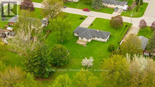 245 Coad Street, Southwest Middlesex, Ontario  N0L 1M0 - Photo 9 - X12142677