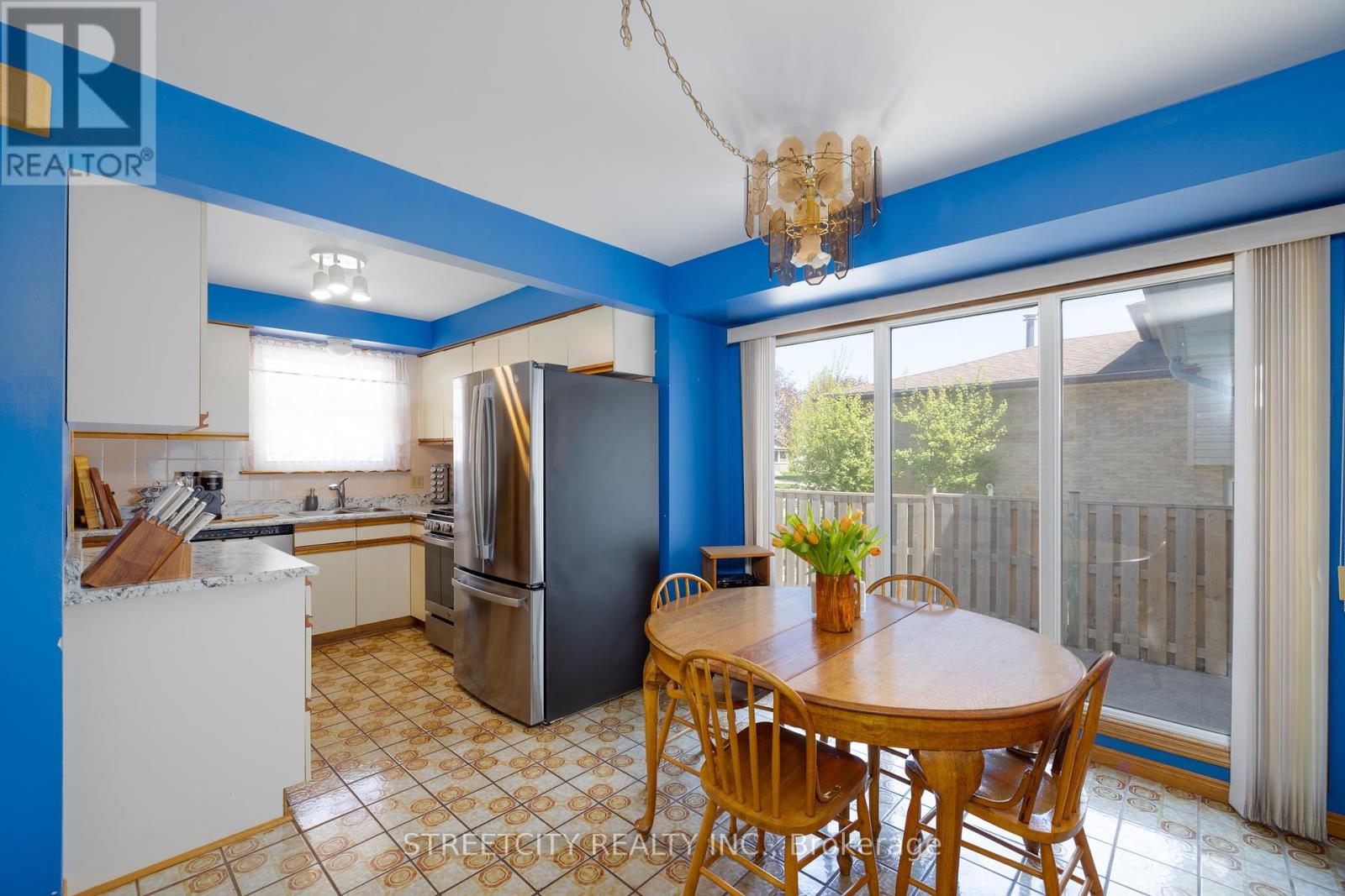 34 Bridlington Road, London South (South Y), Ontario  N6E 1X4 - Photo 10 - X12142691