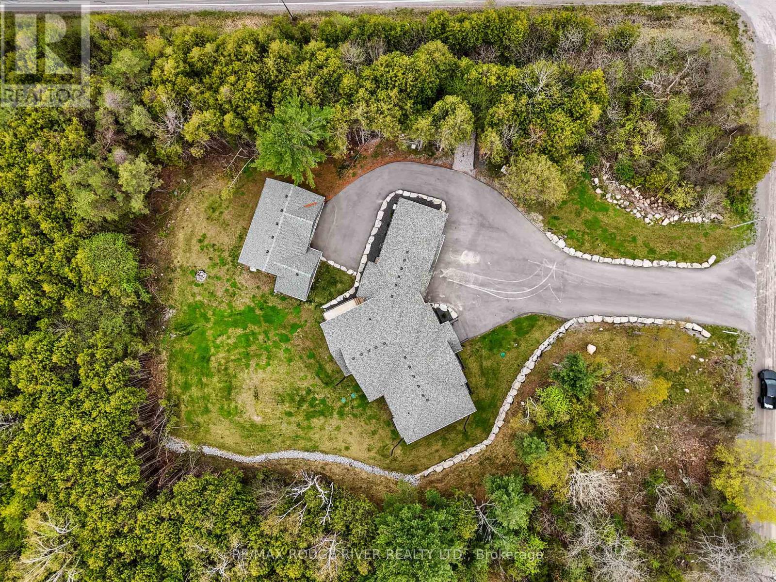 Property at 2006 HILL 60 ROAD image 5
