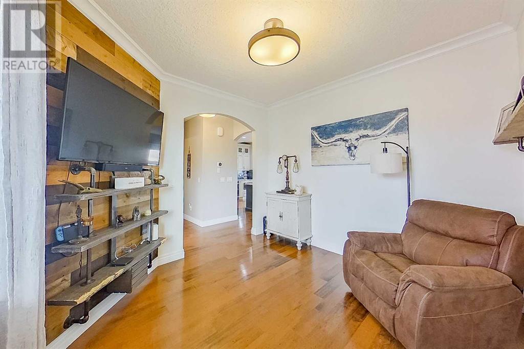 Property at 166 Arsenault Crescent image 4