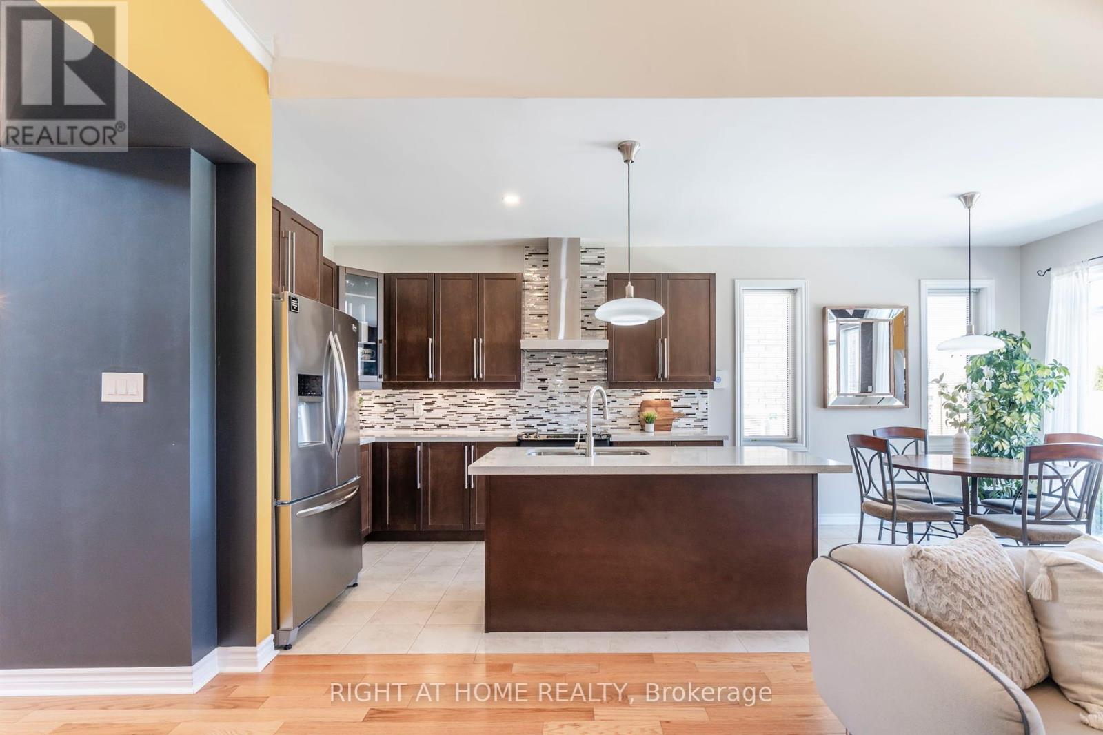 82 Latimer Avenue, Essa, Ontario  L3W 0N1 - Photo 12 - N12142651