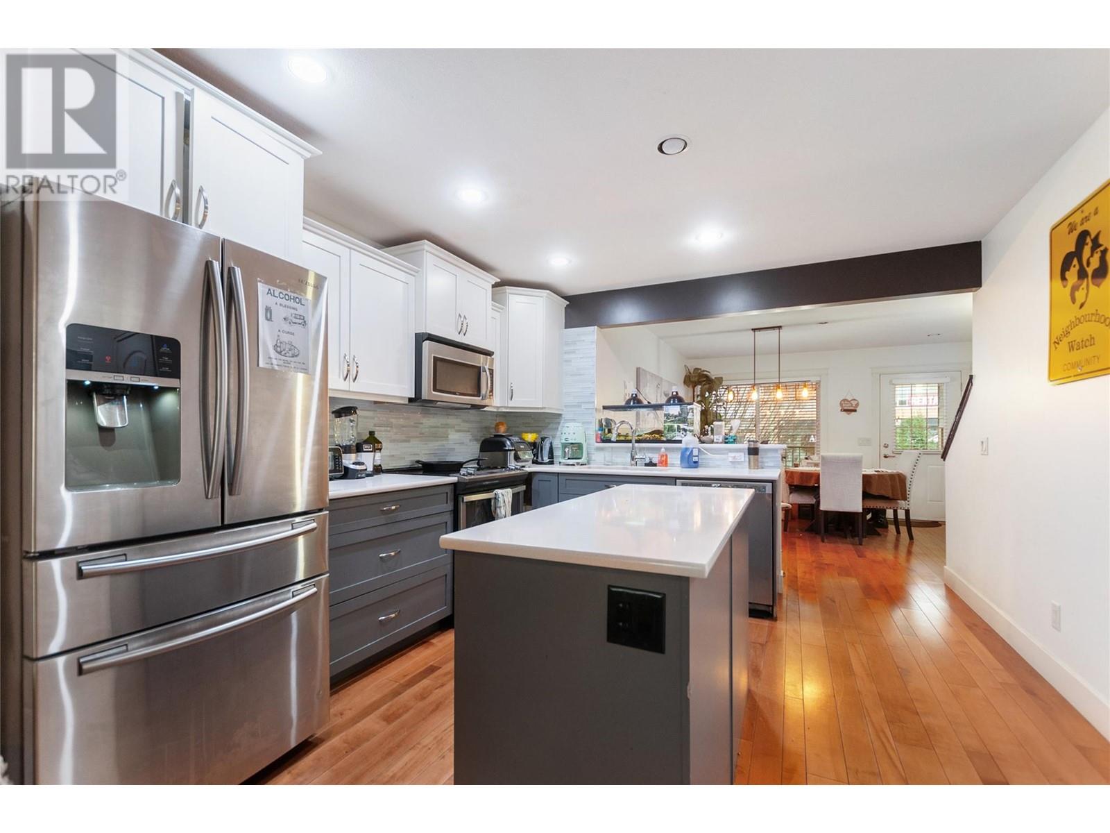 Property at 741 Clement Avenue image 4