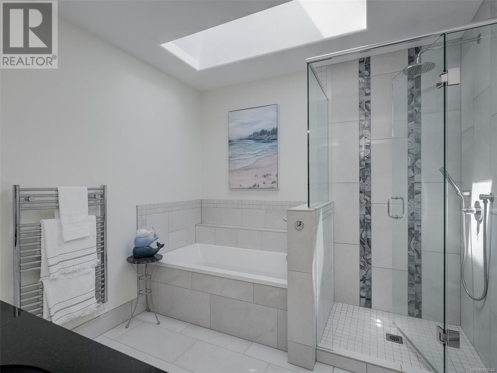 Property at 1202 Ocean Park Lane image 4