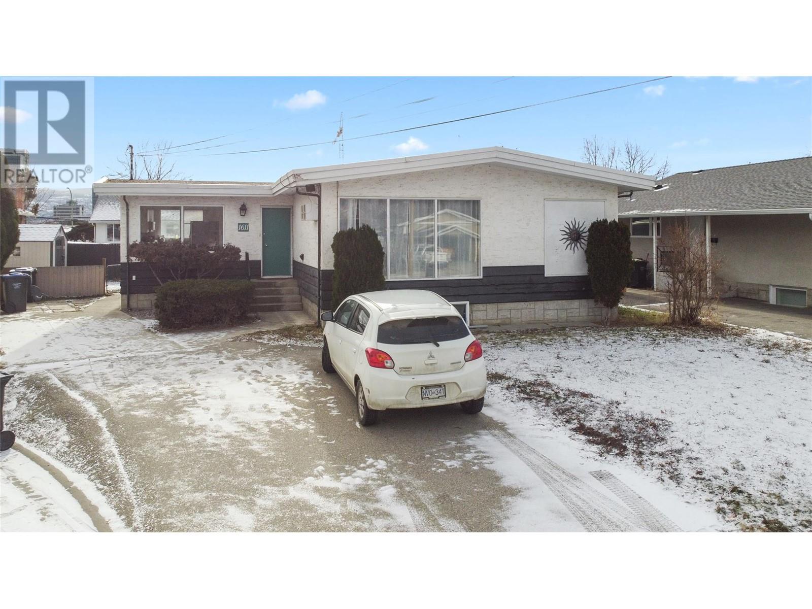 1611 Elm Street E, Glenmore, Kelowna  by McFadden Real Estate 1611 Elm Street E, Glenmore, Kelowna