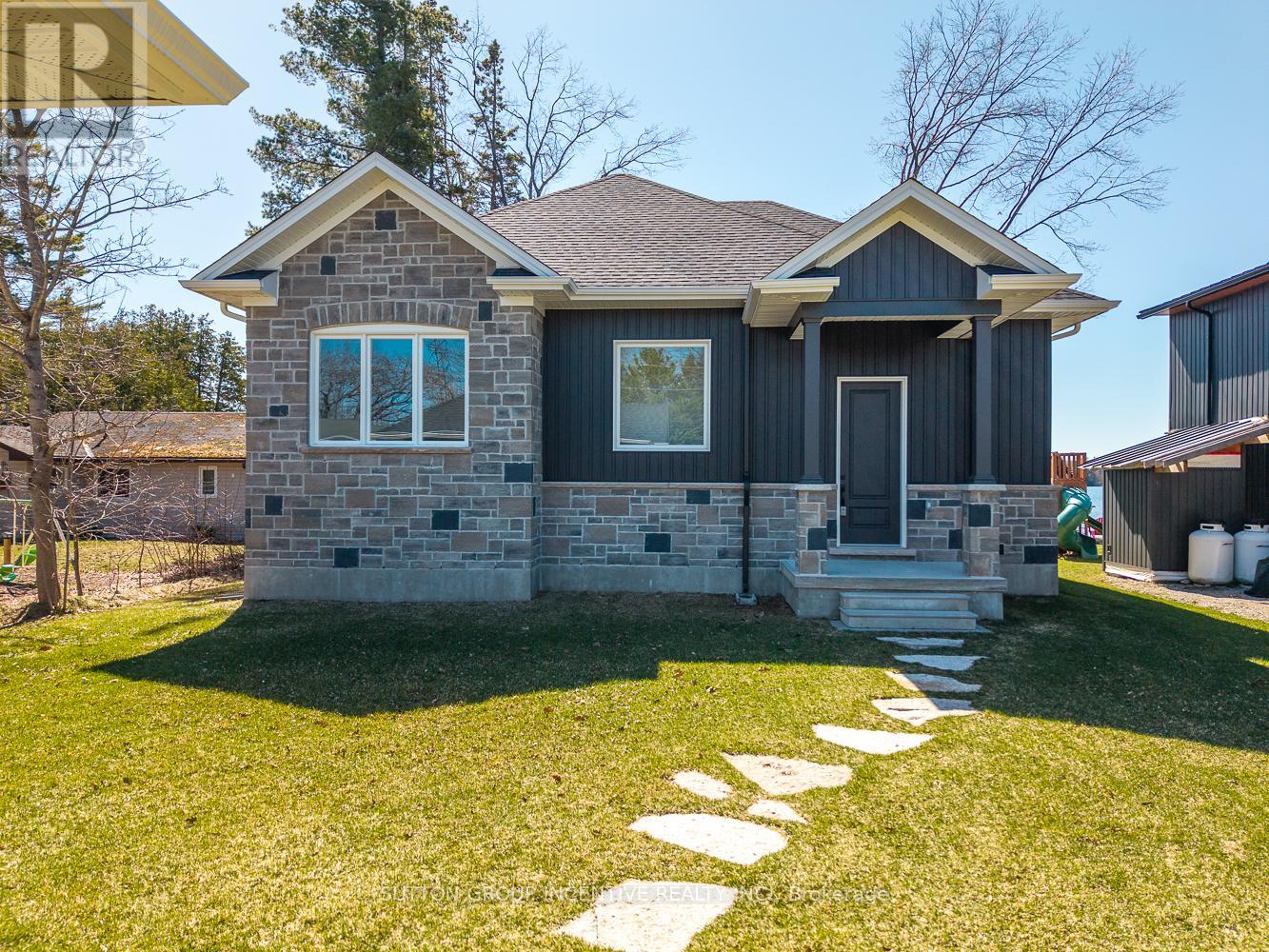 Property at 3331 LAKE ST GEORGE BOULEVARD image 3