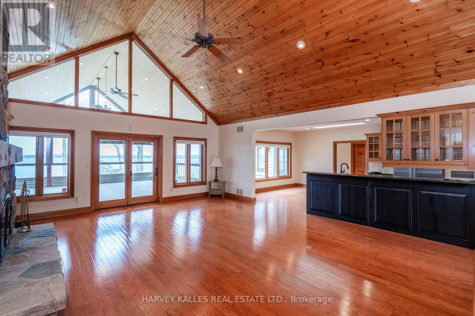 20 Nippissing Ridge Road, Tiny (Lafontaine), Ontario  L9M 0T8 - Photo 16 - S12142576