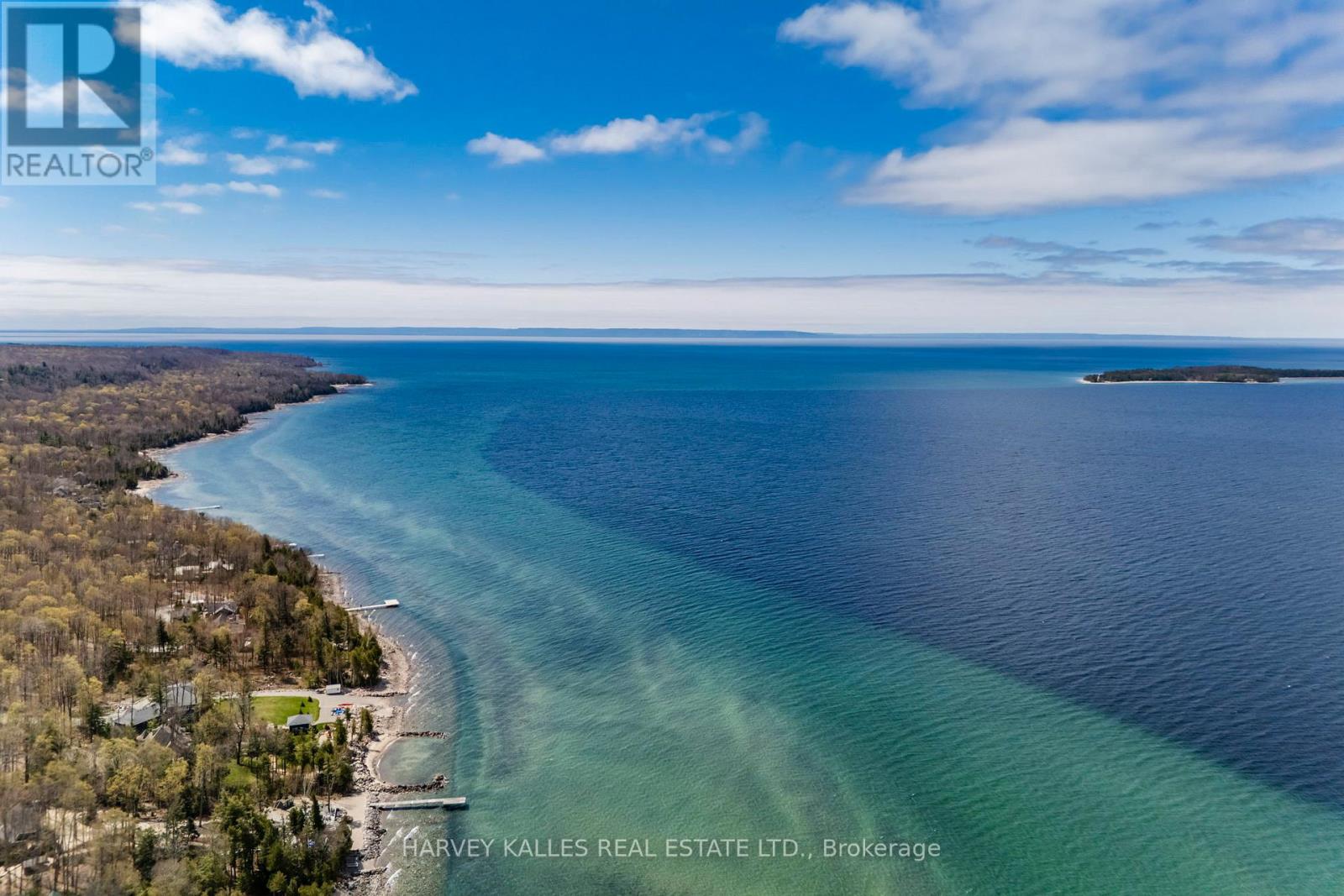 20 Nippissing Ridge Road, Tiny, Ontario  L9M 0T8 - Photo 2 - S12142576