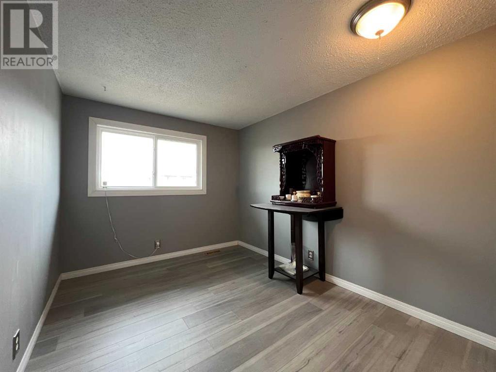 107 Pineson Place Ne, Calgary, Alberta  T1Y 2R1 - Photo 14 - A2209910
