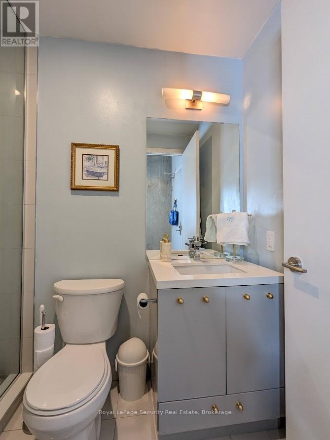 816 - 39 Brant Street, Toronto, Ontario  M5V 0M8 - Photo 12 - C12142599