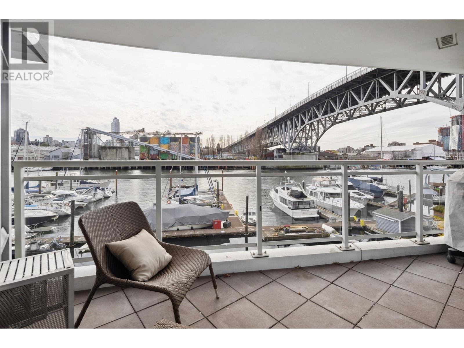 202 628 Kinghorne Mews, Vancouver, British Columbia  V6Z 3H6 - Photo 23 - R3001521