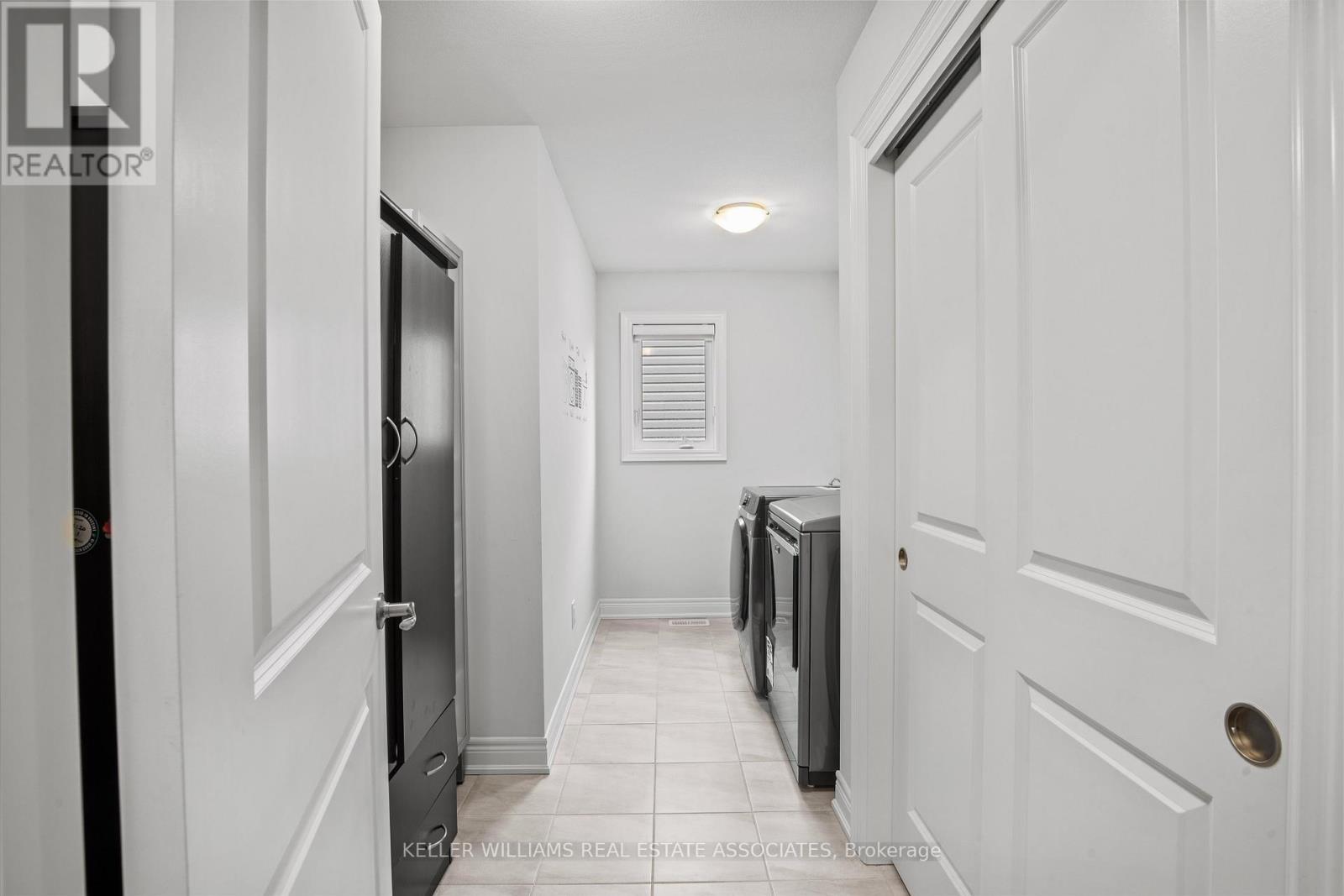 99 Monarch Street, Welland, Ontario  L3C 0E6 - Photo 28 - X12131405
