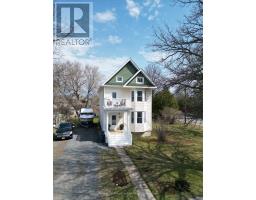 211 FARAH AVENUE, Temiskaming Shores, Ontario