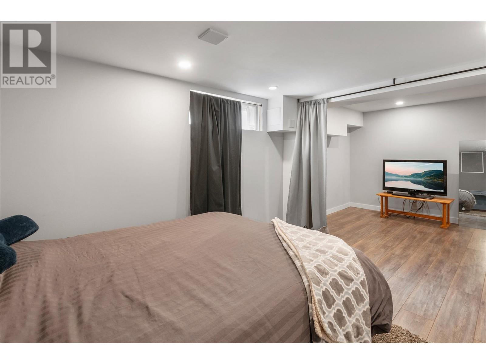 459 Caribou Street, Penticton, British Columbia  V2A 5W5 - Photo 26 - 10344379