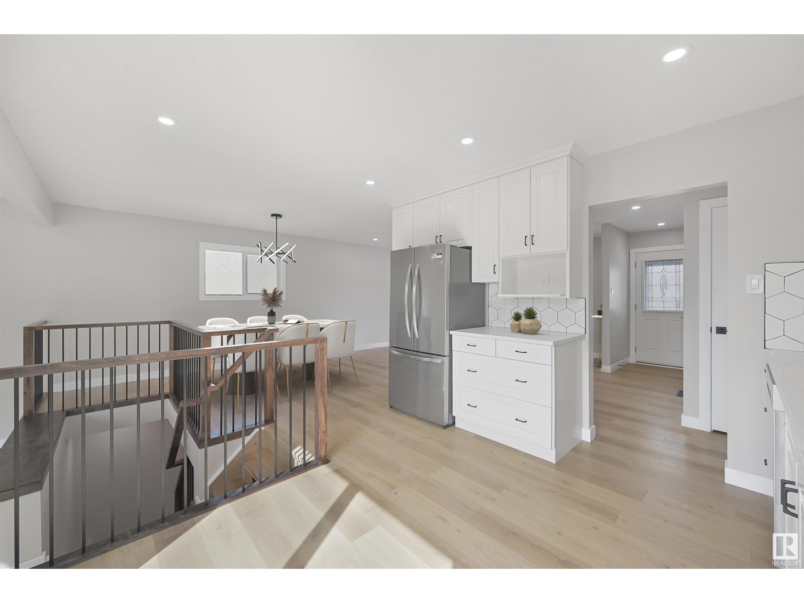 Property at 15705 86 AV NW NW image 5