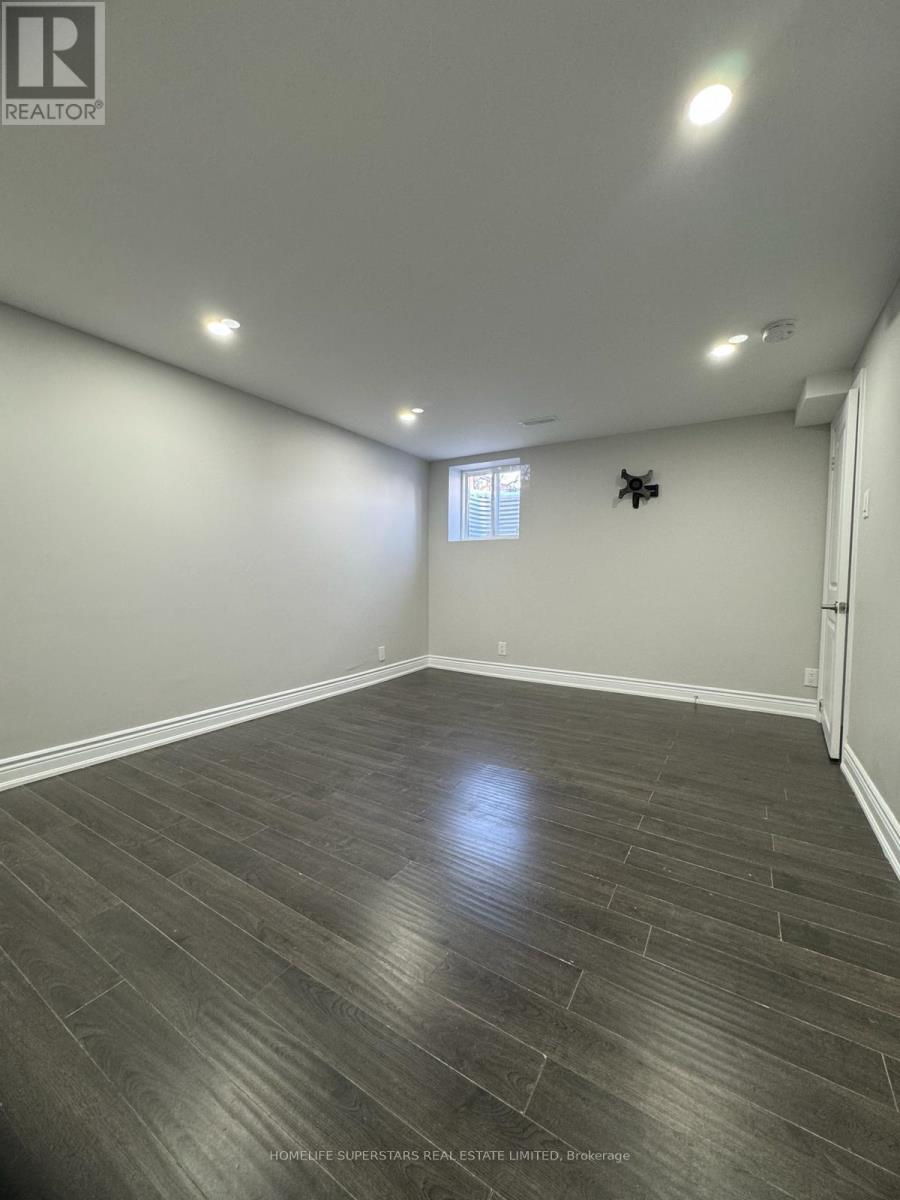 15 Jensen Square, Brampton (Northgate), Ontario  L6S 2N2 - Photo 7 - W12142575