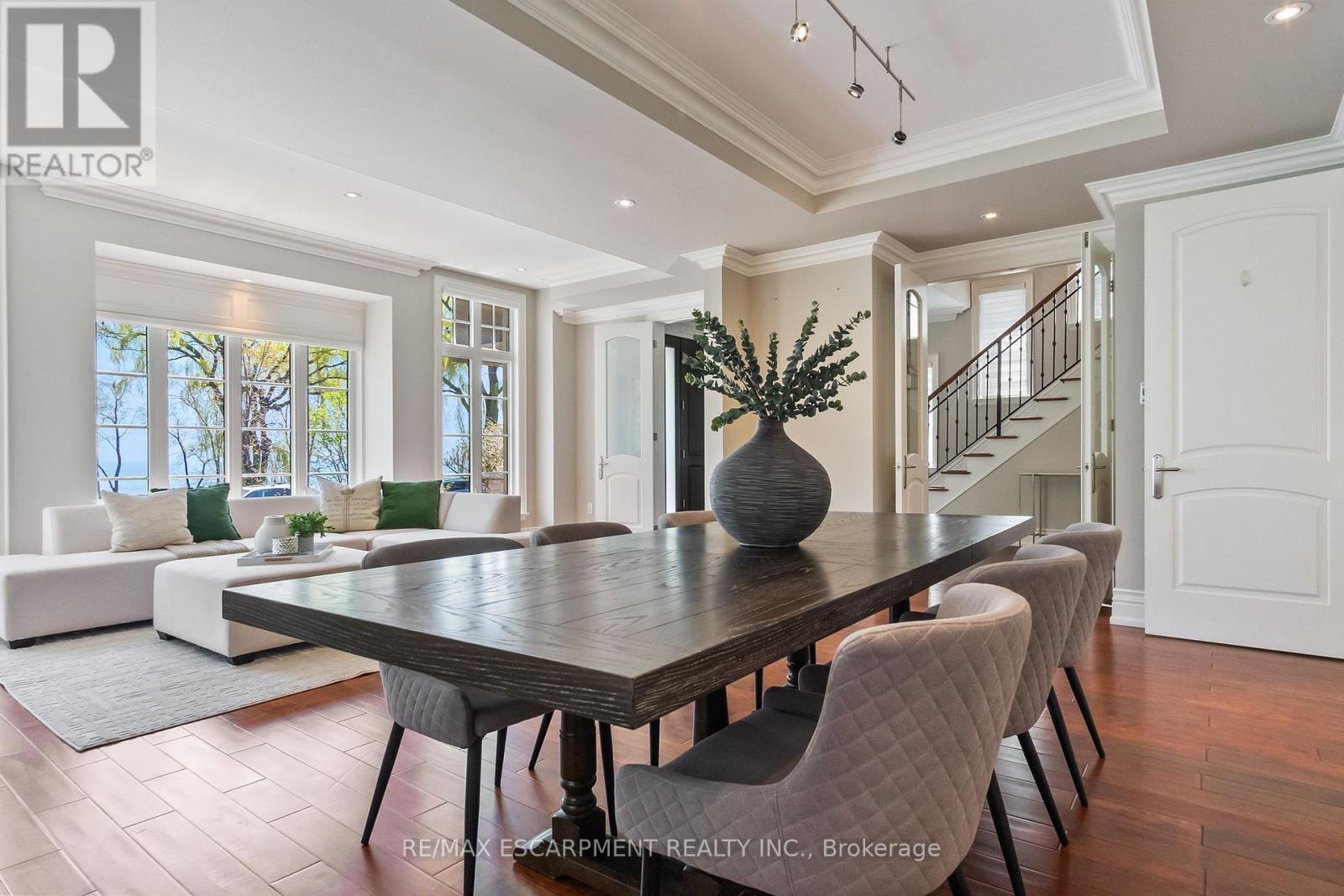 274 Lake Promenade, Toronto, Ontario  M8W 1B3 - Photo 11 - W12142585