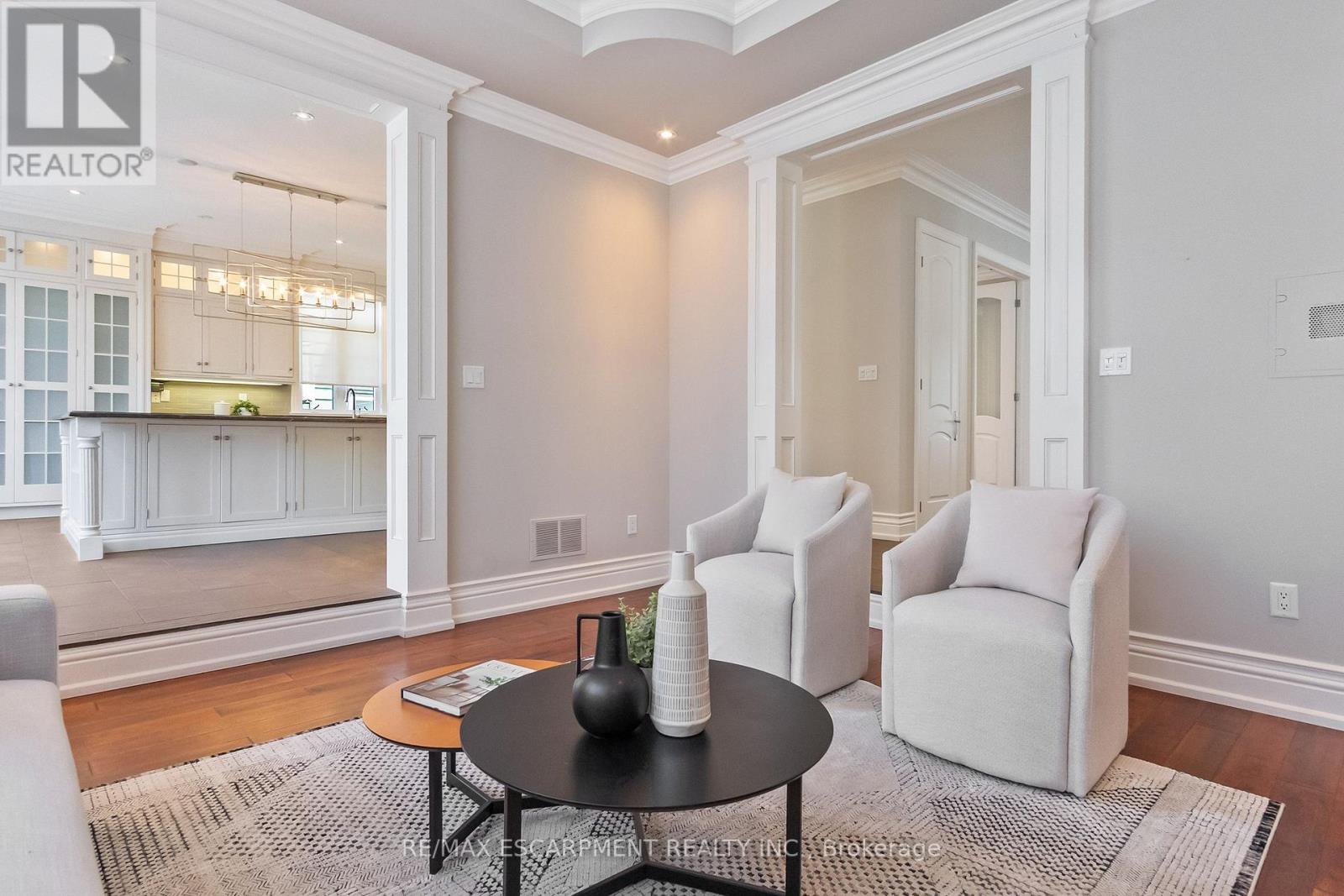 274 Lake Promenade, Toronto, Ontario  M8W 1B3 - Photo 17 - W12142585