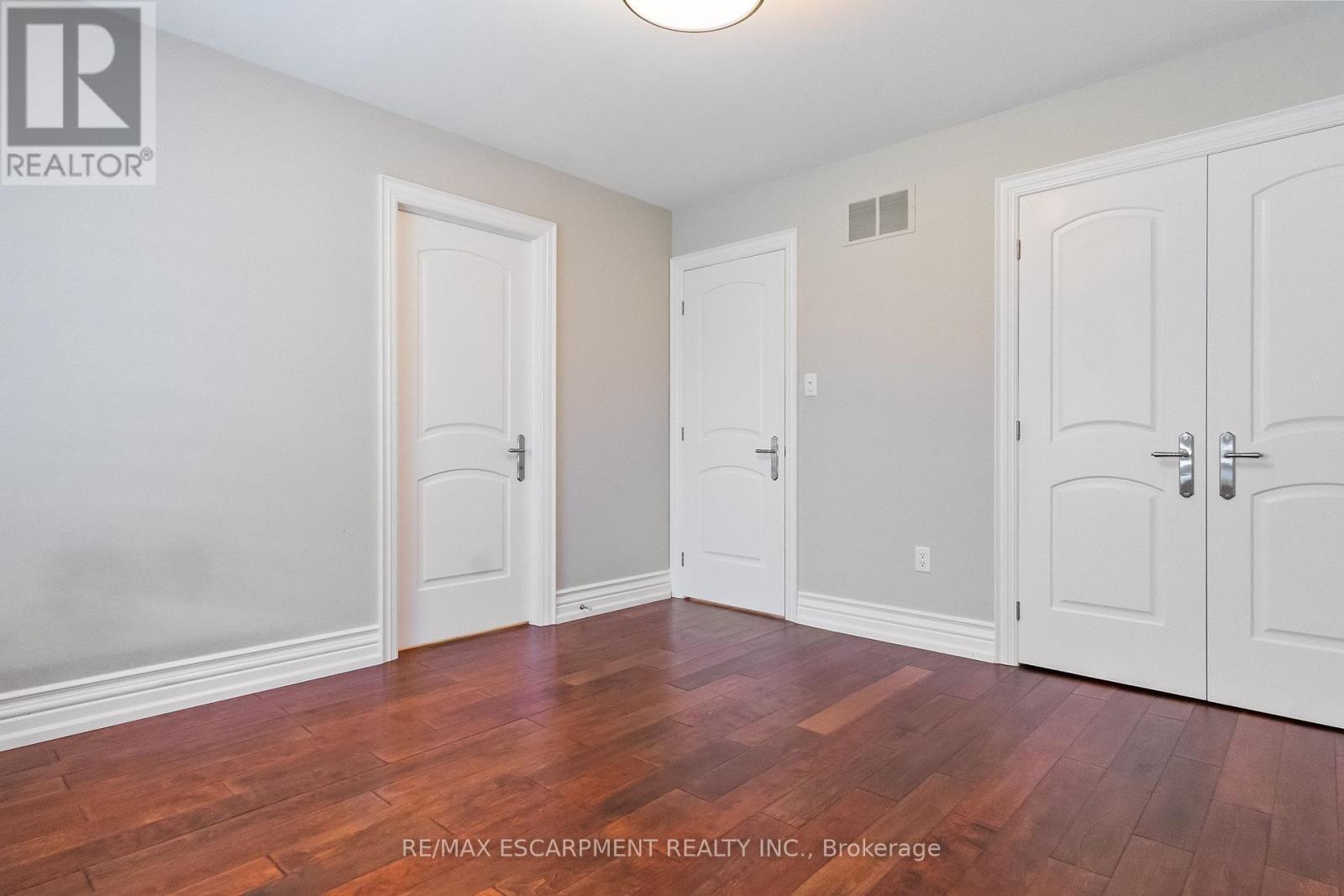 274 Lake Promenade, Toronto, Ontario  M8W 1B3 - Photo 24 - W12142585